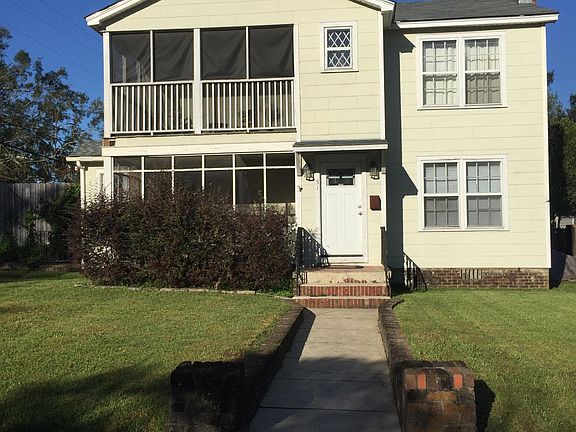 3rd image of 1828 Old Shell Rd