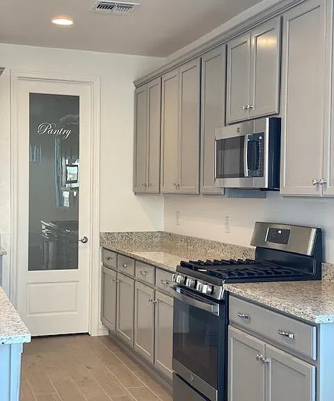 3637 S 57th Ln — Photo 3