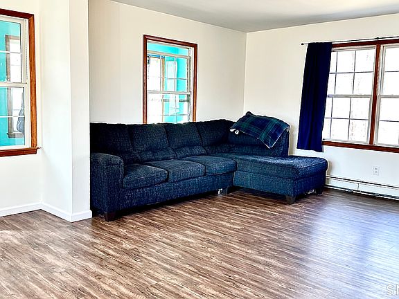 5th image of 512 Brook Road