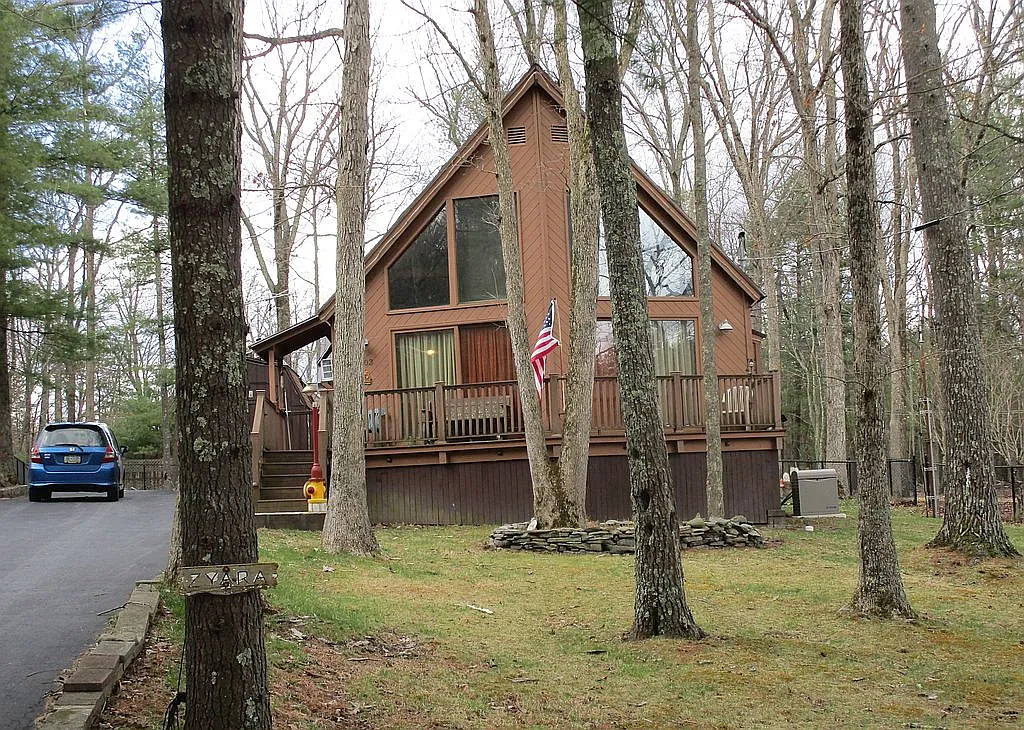 103 Gabrielle Ln photo 1