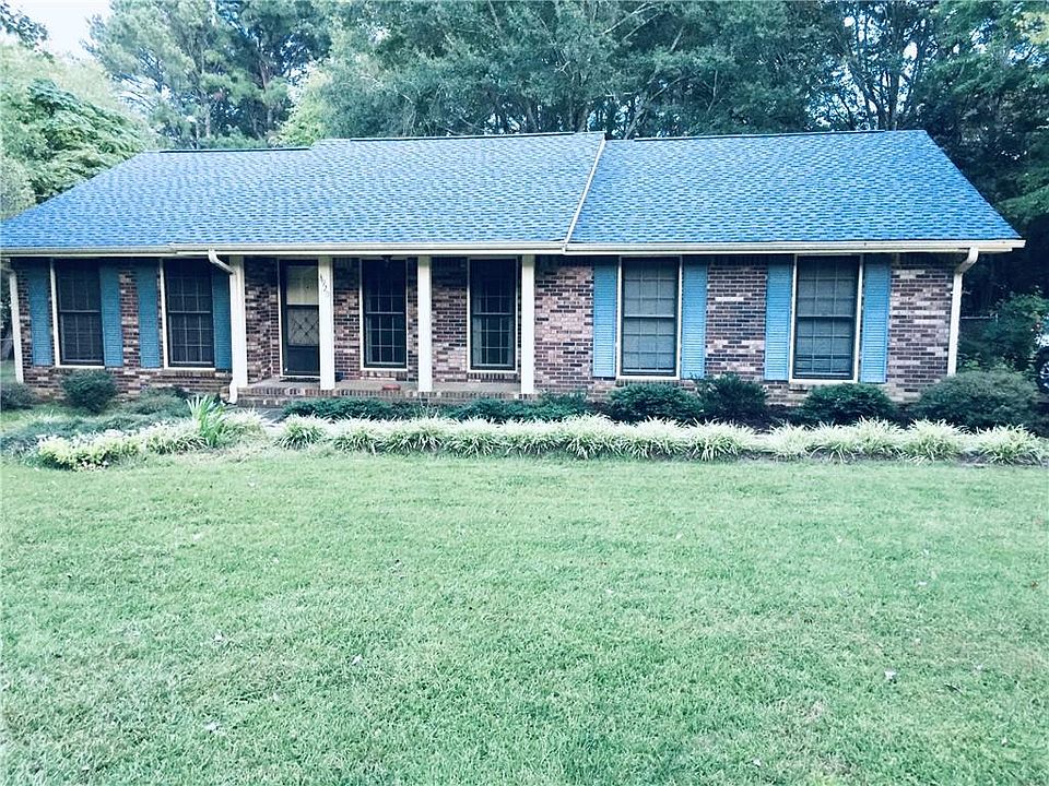 1st image of 3920 Grove Trl