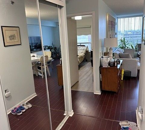 4th image of 2 Neptune Dr #809