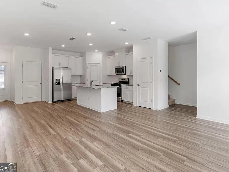 265 Bald Ave — Photo 5