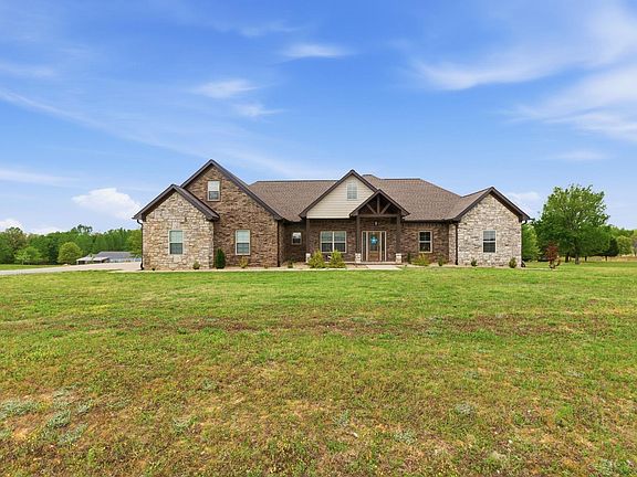 4th image of 123 Ranchview Rd