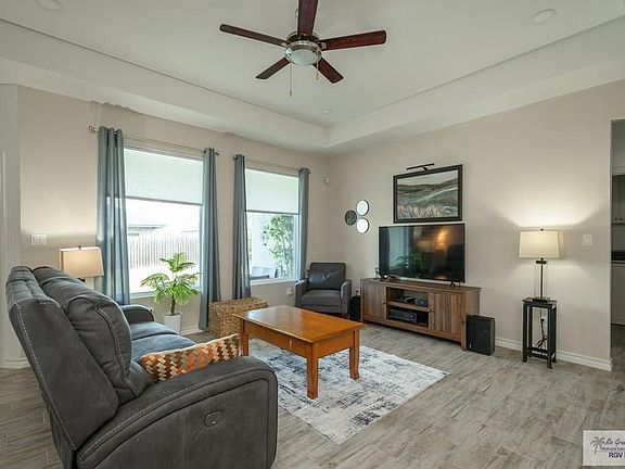 3rd image of 8710 Albatross St