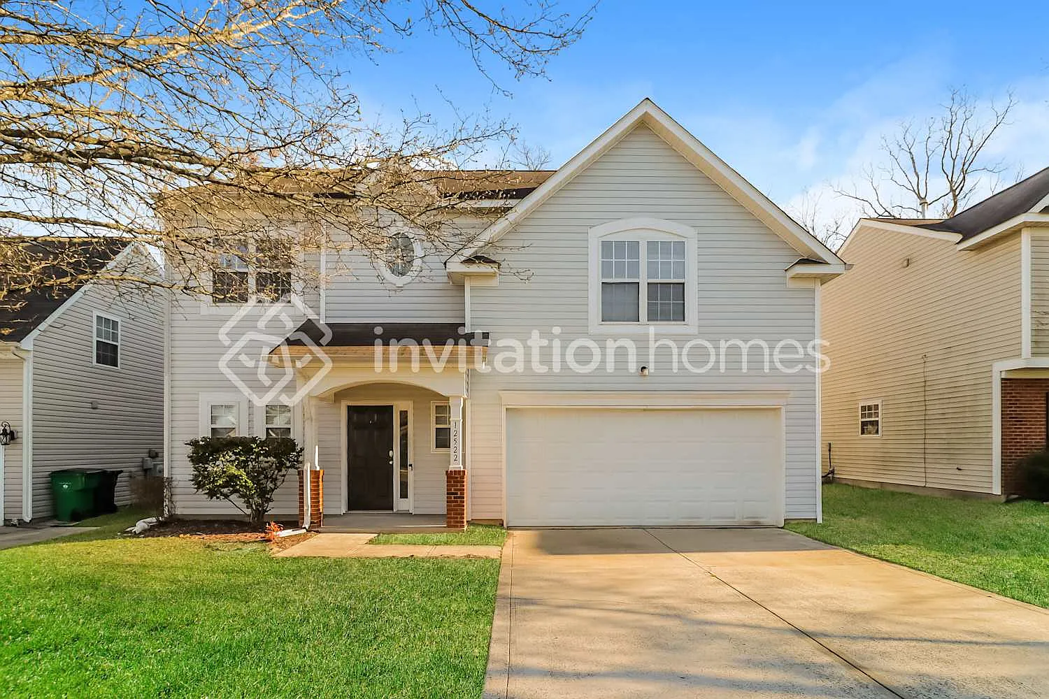 12522 Deaton Hill Dr Charlotte, NC 28269 — Photo 1