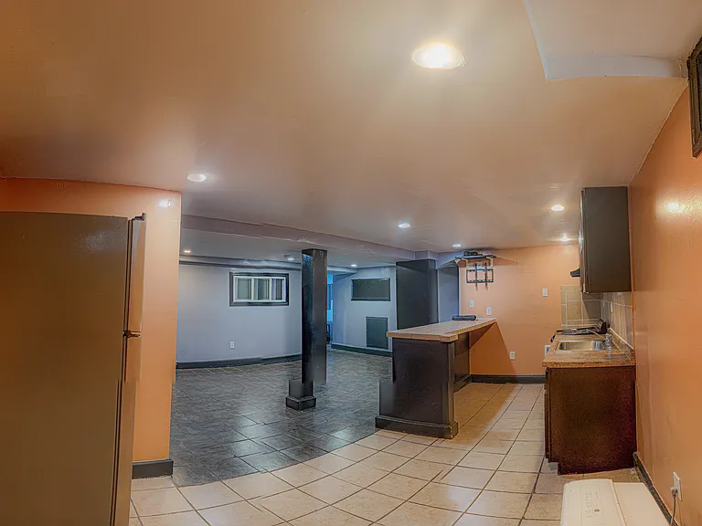 26 Wilmore St #B1 — Photo 4