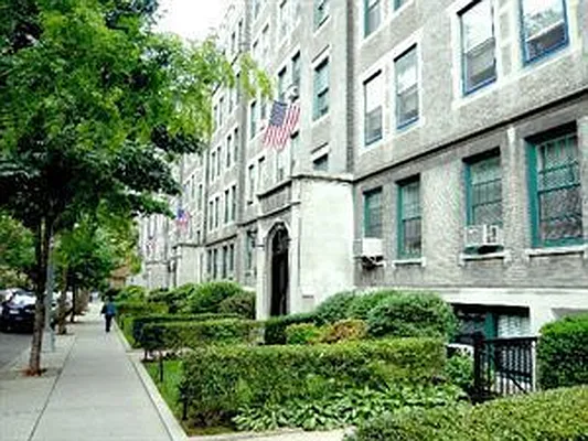 Sold by Douglas Elliman | media 18