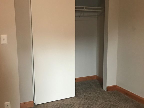 2nd image of 213 Delaware St APT 206