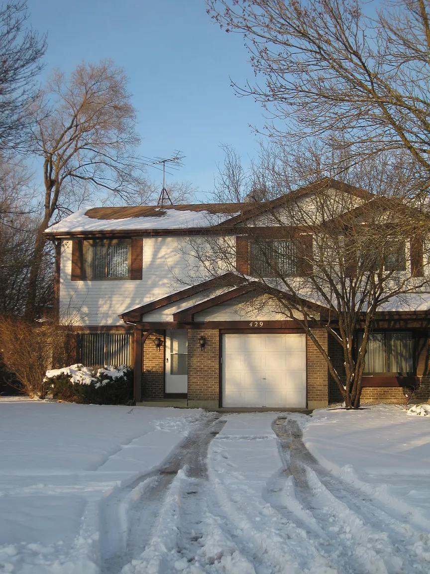 429 Pacific Ct photo 1