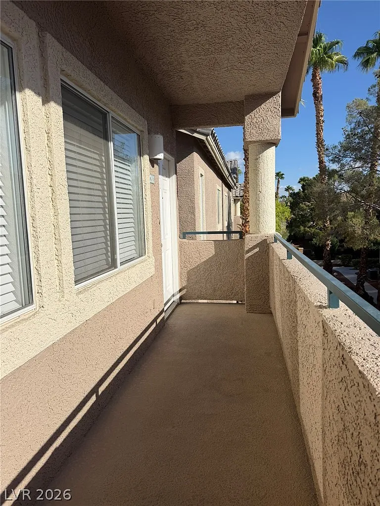 2 bed, 2.0 bath, 1319 sqft, $1,950 — Photo 3