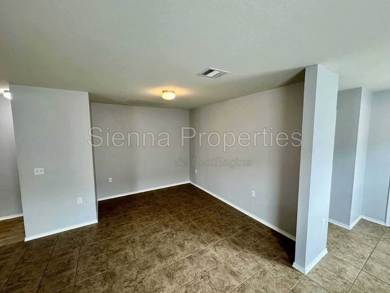 3 bed, 2.0 bath, 1516 sqft, $1,950 — Photo 3