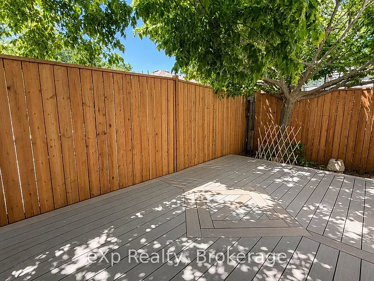 265 College St W #REAR — Photo 14