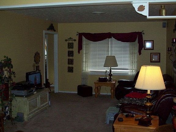 3rd image of 721 6th Pl