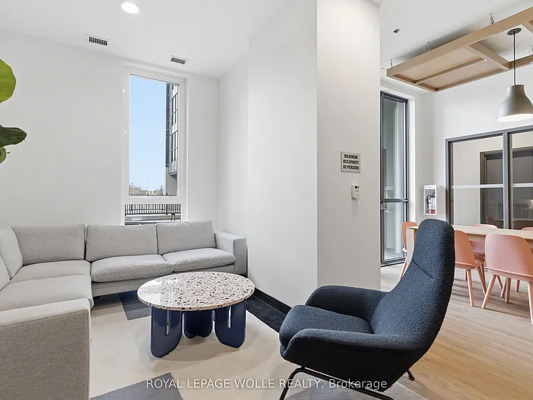 1333 Weber St E #603 — Photo 20