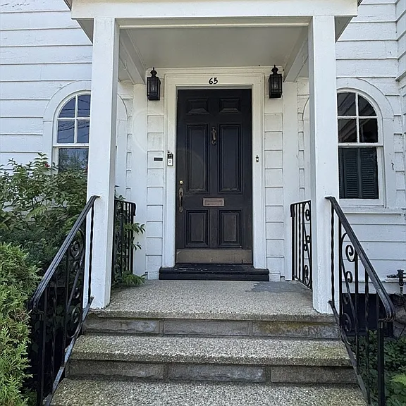 65 Chester Rd #1 — Photo 2