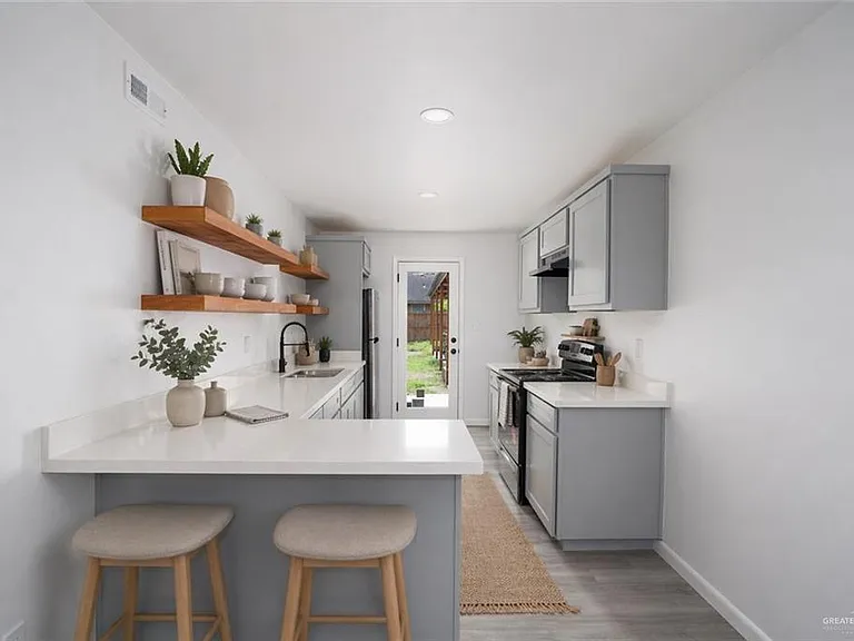 1107 Shasta Ave #1 — Photo 4
