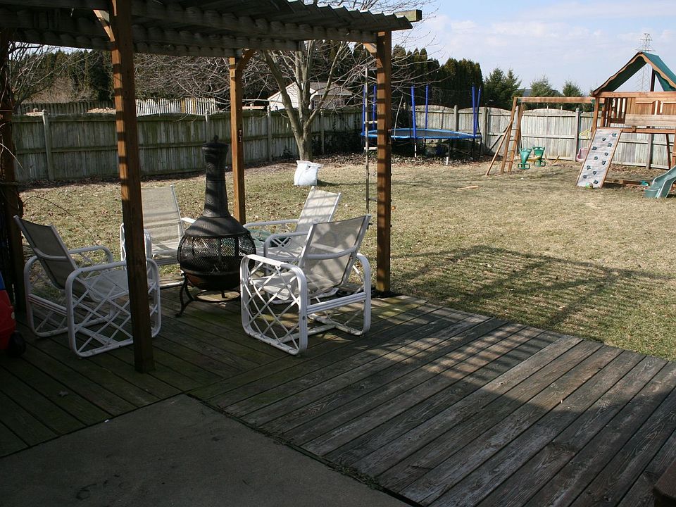 2nd image of 312 Buchanan Dr