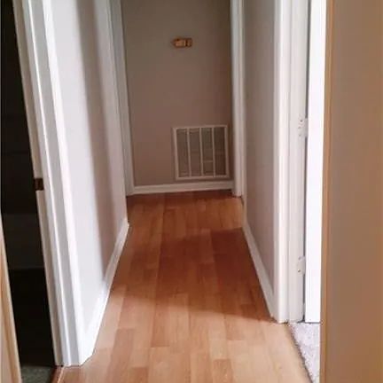 4th image of 804 Folly Ct Unit B