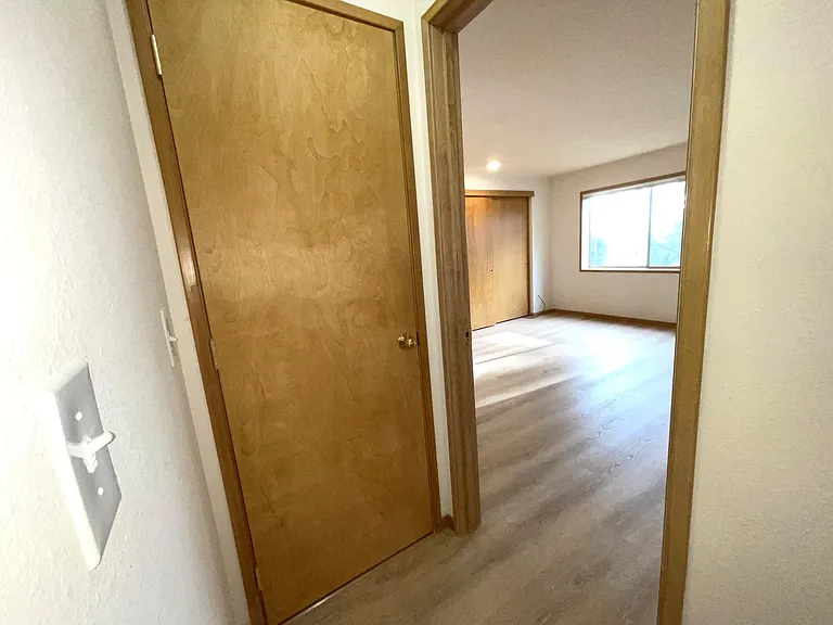 3433 McNary Pkwy #207 — Photo 12