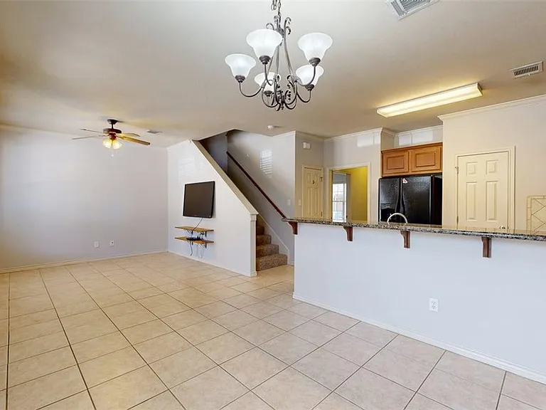 332 Forest Dr — Photo 6