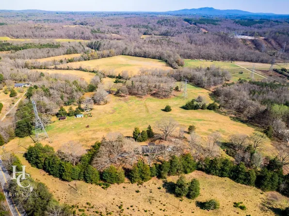 705 Dacusville Rd, Marietta, SC 29661