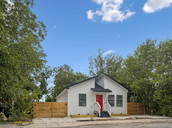 1722 W Ridgewood Ct, San Antonio, TX 78201