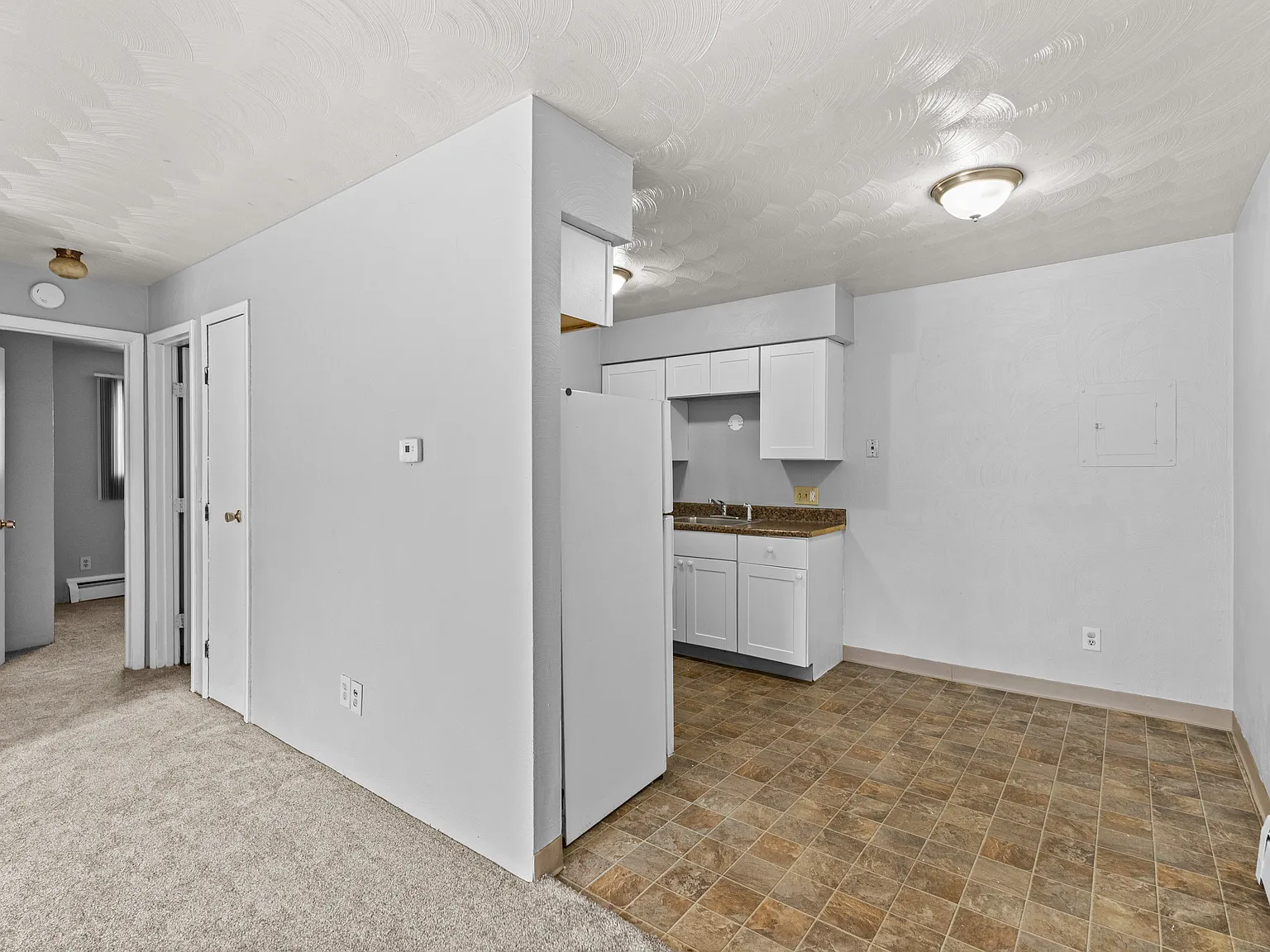 2 bed, 700 sqft, $875 — Photo 4