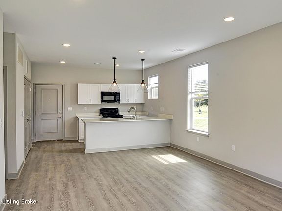 5th image of 11613 Longevity Ln
