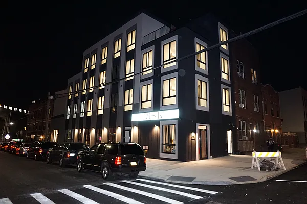 Rented by Rennit Inc. | media 31