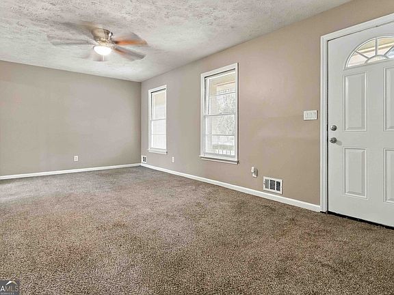 5th image of 9169 Lakeview Dr SW