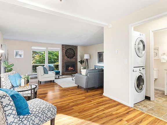 4th image of 1717 150th Ave SE APT 16