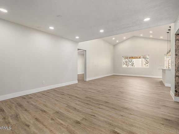 5th image of 412 E UTOPIA Road