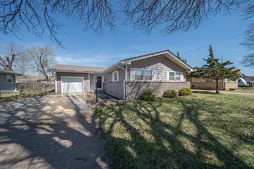 1206 W Dallas St Photo 1