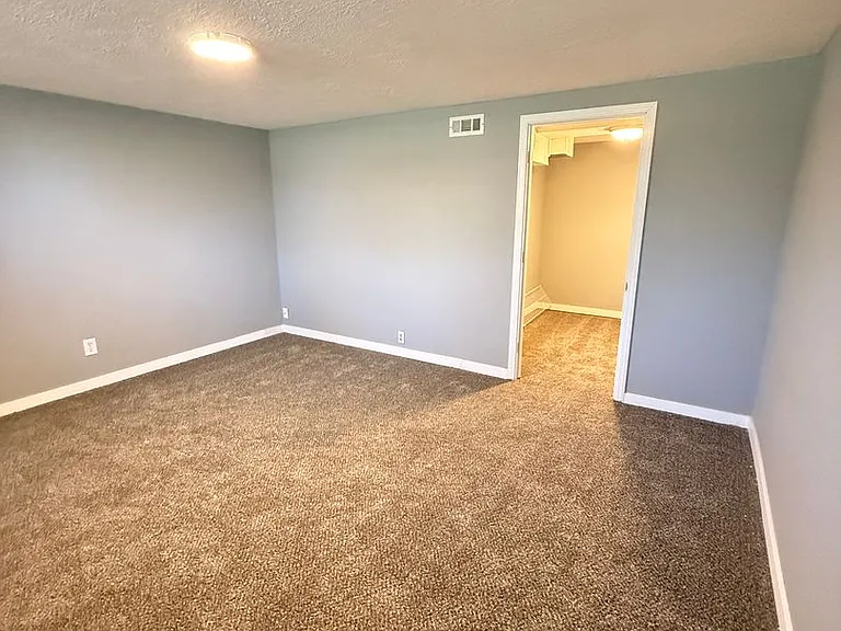 1453 S Fort Ave — Photo 27