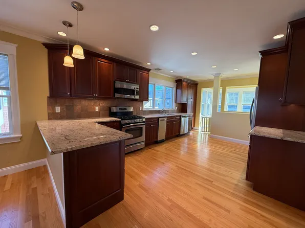 10 Bowdoin St #10, Arlington, MA 02474