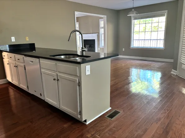 7116 Somerset Farms Dr, Nashville, TN 37221