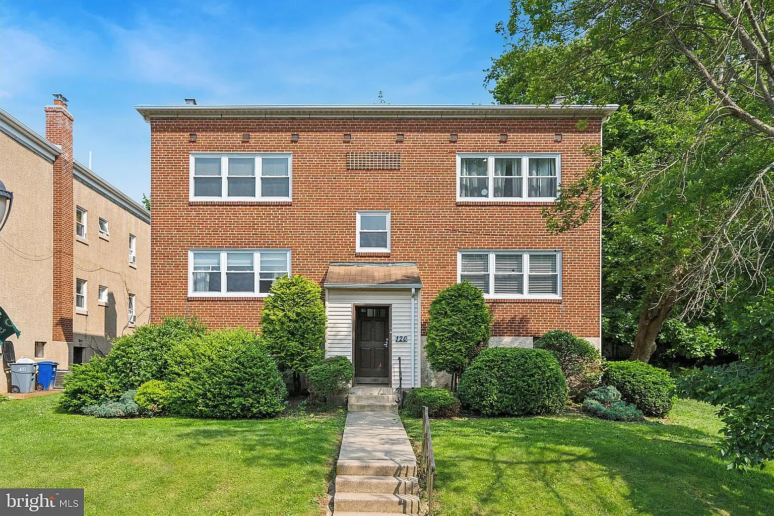 2 bed, 925 sqft, $1,850 — Photo 1