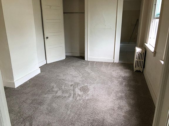 4th image of 250 W 8th St APT 24