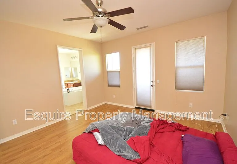 3246 N Ventura Rd — Photo 16