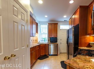 913 5th St SE, Washington, DC 20003