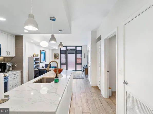 1117 10th St NW APT 1109, Washington, DC 20001