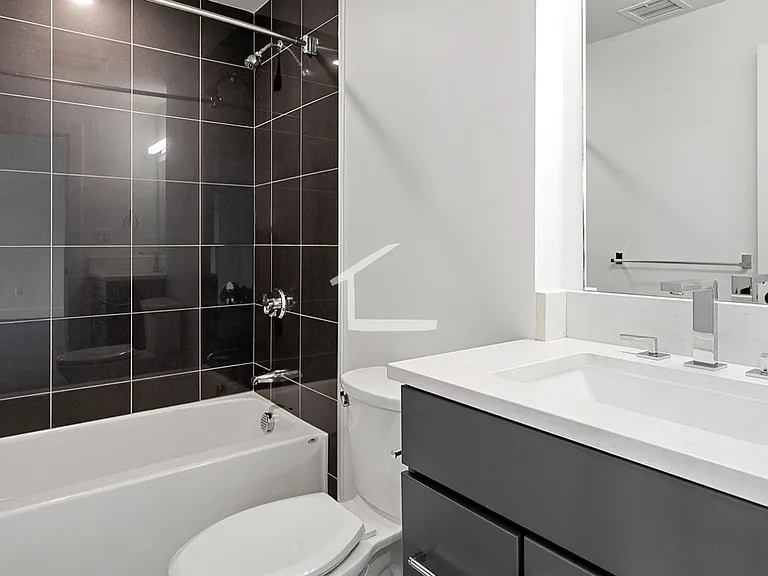 446 Hichborn St #2 — Photo 11