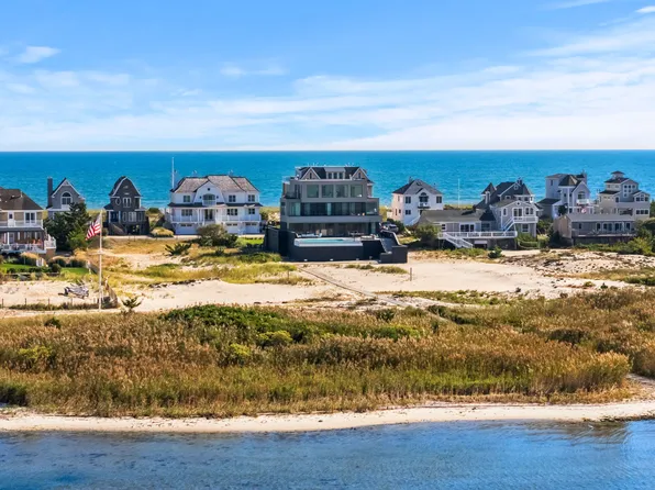 780 Dune Rd, Westhampton Beach, NY 11978