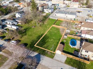 257 Pearl St, North Middlesex, ON N0M 2K0