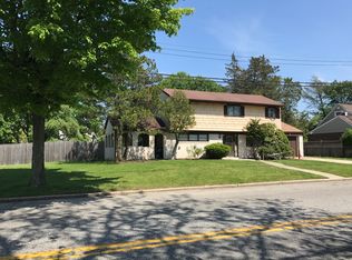 6 Rural Pl, Commack, NY 11725