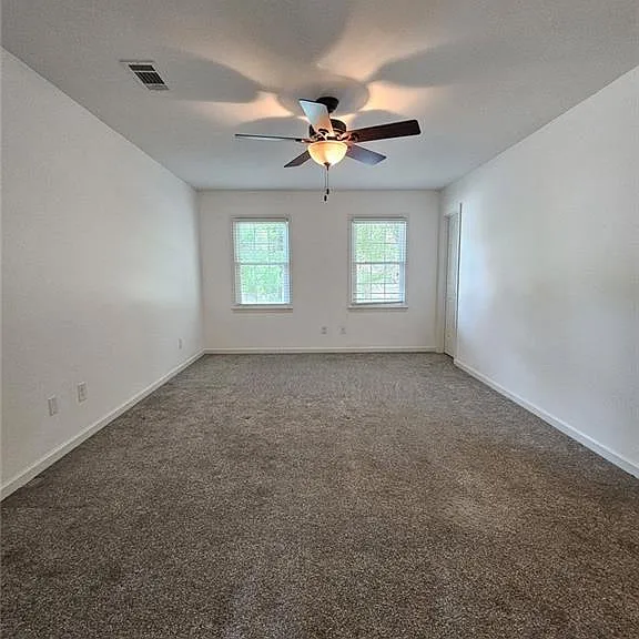 290 Oakmere Dr — Photo 13