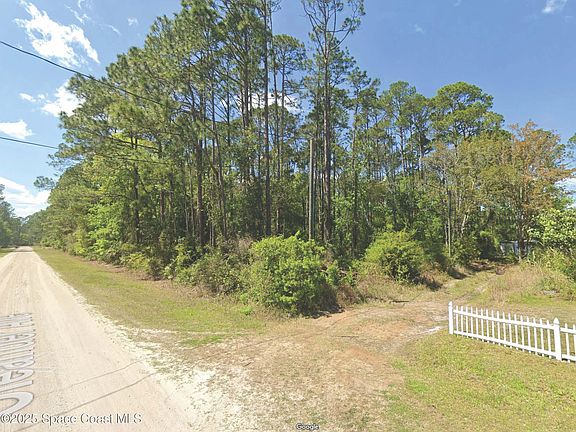 4th image of 4132 Oleander Ave
