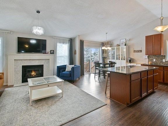 3rd image of 9033 Prestwick Cir N