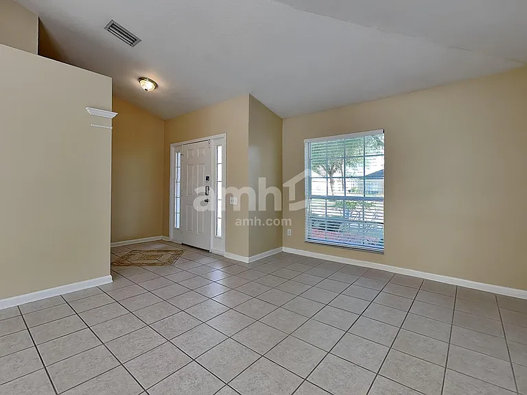 11555 Misty Isle Ln — Photo 9